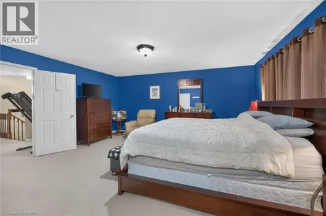 12 Barrett Avenue Brantford ON N3S 0B2