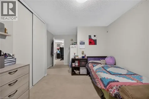12 Barrett Avenue Brantford ON N3S 0B2