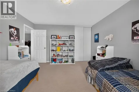 12 Barrett Avenue Brantford ON N3S 0B2