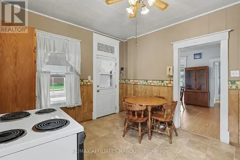 77 Russell Street East Smiths Falls ON K7A 1G8