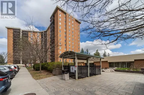 2020 Jasmine Crescent Ottawa ON K1J 8K5