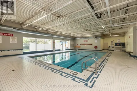 2020 Jasmine Crescent Ottawa ON K1J 8K5