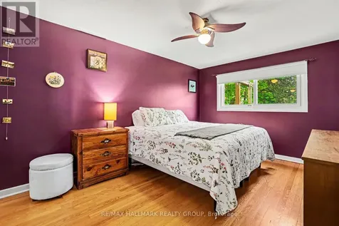 33 Newbury Avenue Ottawa ON K2E 6K7