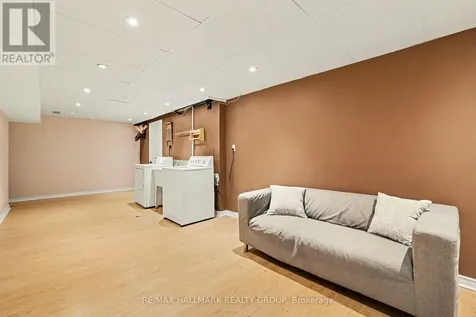 33 Newbury Avenue Ottawa ON K2E 6K7