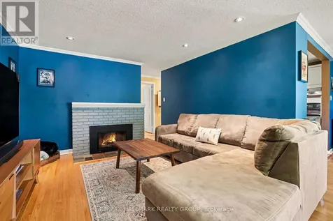 33 Newbury Avenue Ottawa ON K2E 6K7