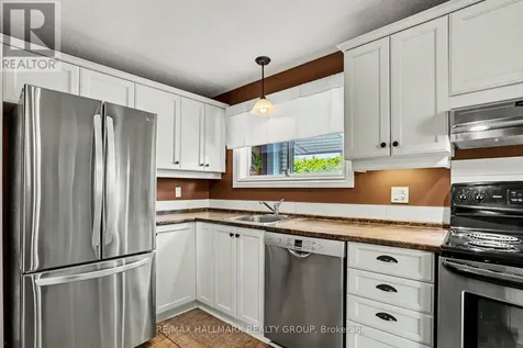 33 Newbury Avenue Ottawa ON K2E 6K7