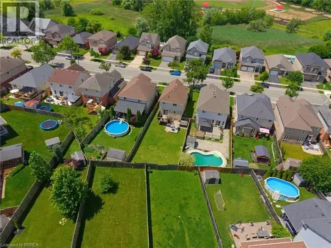175 Mcguiness Drive Brantford ON N3T 0B5