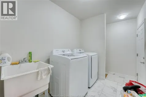 1090 Peabody Avenue Windsor ON N8P 0C2