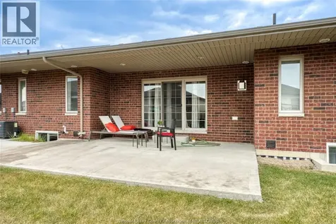 1090 Peabody Avenue Windsor ON N8P 0C2
