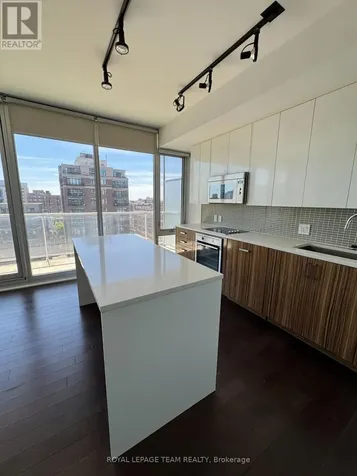 300 Lisgar Street Ottawa ON K2P 0E2