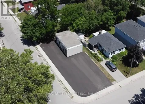 46 Kitchener Avenue Brantford ON N3S 1A4