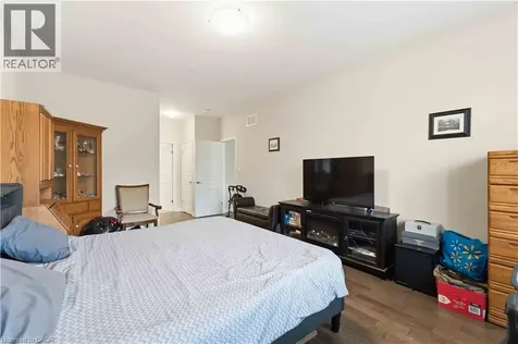 9 Efthemio Court Smithville ON L0R 2A0