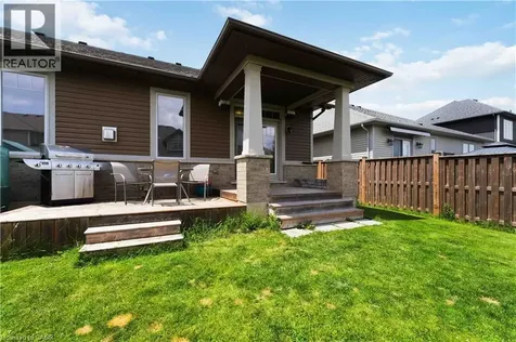 9 Efthemio Court Smithville ON L0R 2A0