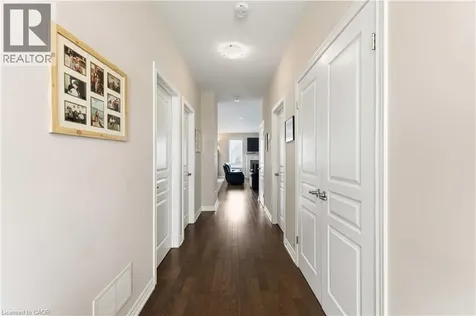 9 Efthemio Court Smithville ON L0R 2A0