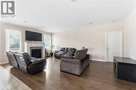 9 Efthemio Court Smithville ON L0R 2A0