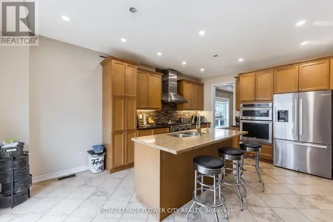 889 O' Reilly Crescent Shelburne ON L0N 1S2