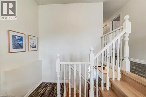 166 Peach Blossom Crescent Kitchener ON N2E 3Z6