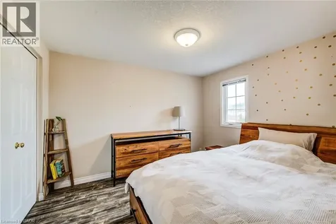 166 Peach Blossom Crescent Kitchener ON N2E 3Z6