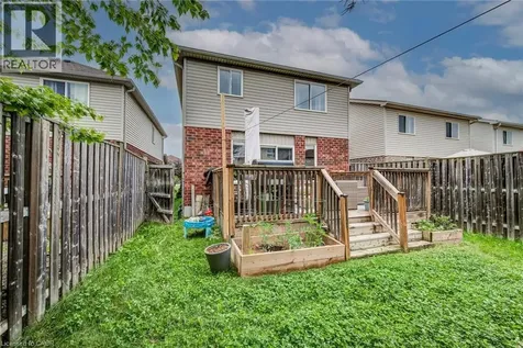 166 Peach Blossom Crescent Kitchener ON N2E 3Z6