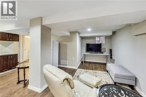 41 Carrick Avenue Hamilton ON L8M 2W2