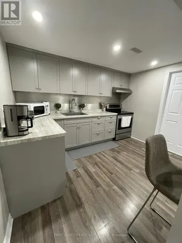 1307 Aurele Street Ottawa ON K1B 3L4