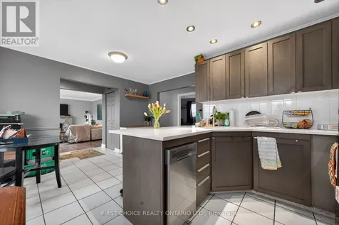 1307 Aurele Street Ottawa ON K1B 3L4