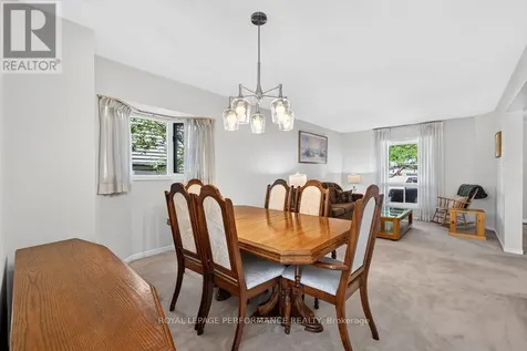 38 Burlington Crescent Ottawa ON K1T 3K6