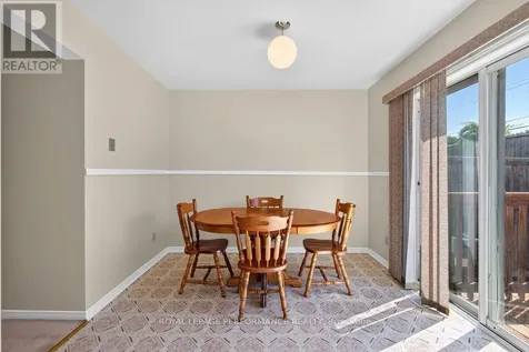 38 Burlington Crescent Ottawa ON K1T 3K6
