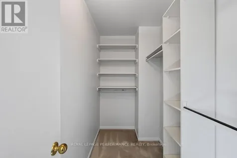 38 Burlington Crescent Ottawa ON K1T 3K6