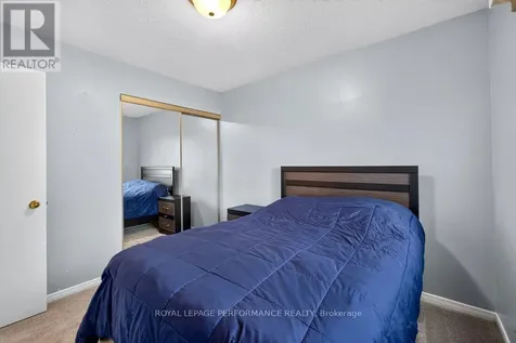 38 Burlington Crescent Ottawa ON K1T 3K6