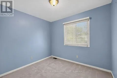 38 Burlington Crescent Ottawa ON K1T 3K6