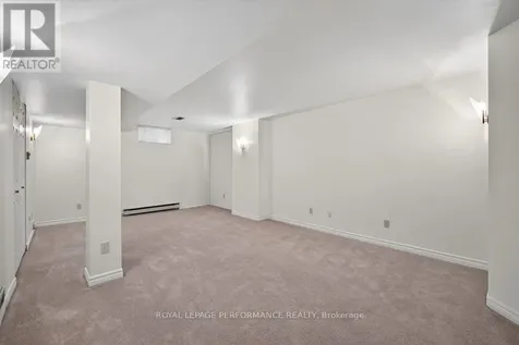 38 Burlington Crescent Ottawa ON K1T 3K6