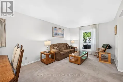 38 Burlington Crescent Ottawa ON K1T 3K6