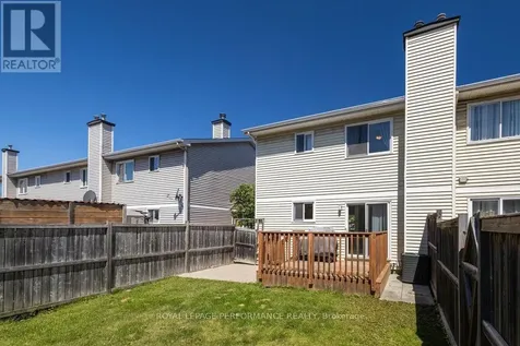 38 Burlington Crescent Ottawa ON K1T 3K6
