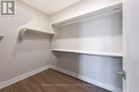 2928 Ahearn Avenue Ottawa ON K2B 6Z9