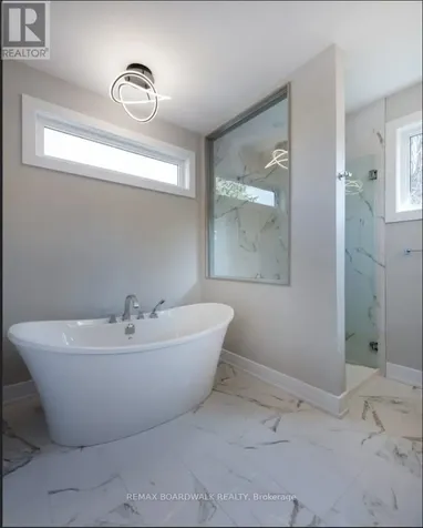 2928 Ahearn Avenue Ottawa ON K2B 6Z9