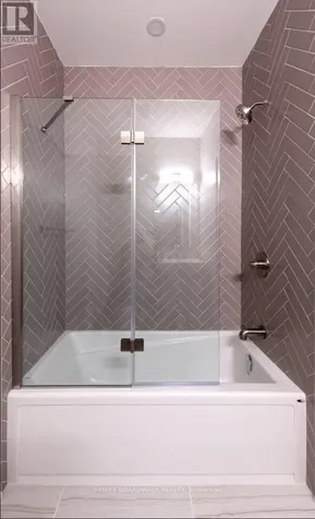 2928 Ahearn Avenue Ottawa ON K2B 6Z9