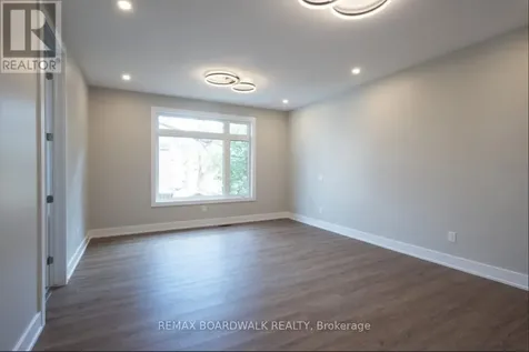 2928 Ahearn Avenue Ottawa ON K2B 6Z9
