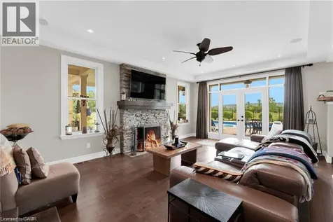 915 Queenston Road Niagara-on-the-lake ON L0S 1J0