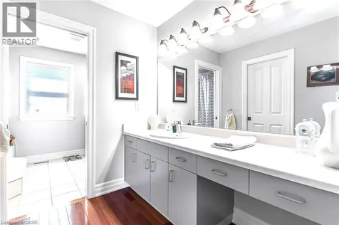 915 Queenston Road Niagara-on-the-lake ON L0S 1J0