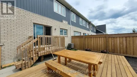3 Bianca Crescent Wasaga Beach ON L9Z 1P6