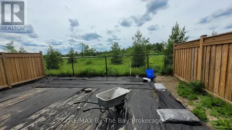 3 Bianca Crescent Wasaga Beach ON L9Z 1P6