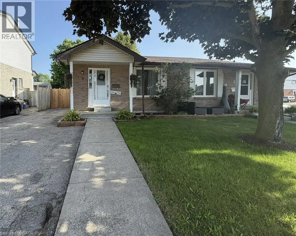 5 Harmony Court Cambridge ON N1R 7T3