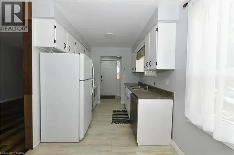5 Harmony Court Cambridge ON N1R 7T3