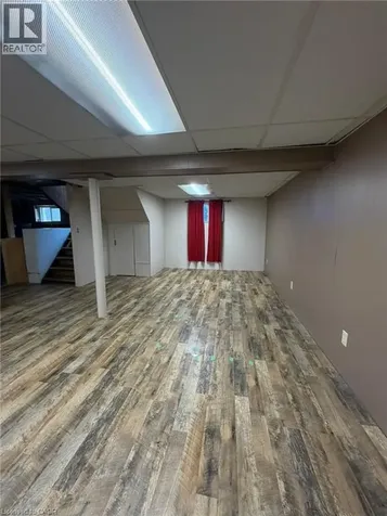 294 East 27th Street Hamilton ON L8V 3G6