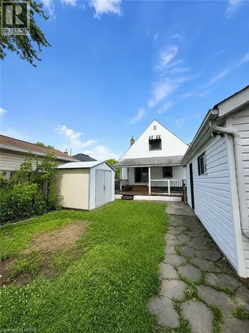 294 East 27th Street Hamilton ON L8V 3G6