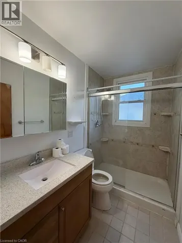 294 East 27th Street Hamilton ON L8V 3G6