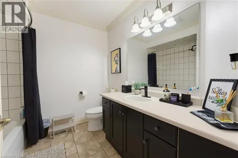 10 Cadham Boulevard Hamilton ON L8W 3X6