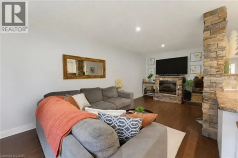 10 Cadham Boulevard Hamilton ON L8W 3X6