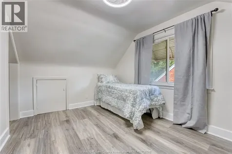 994 Edward Avenue Windsor ON N8S 2Z8